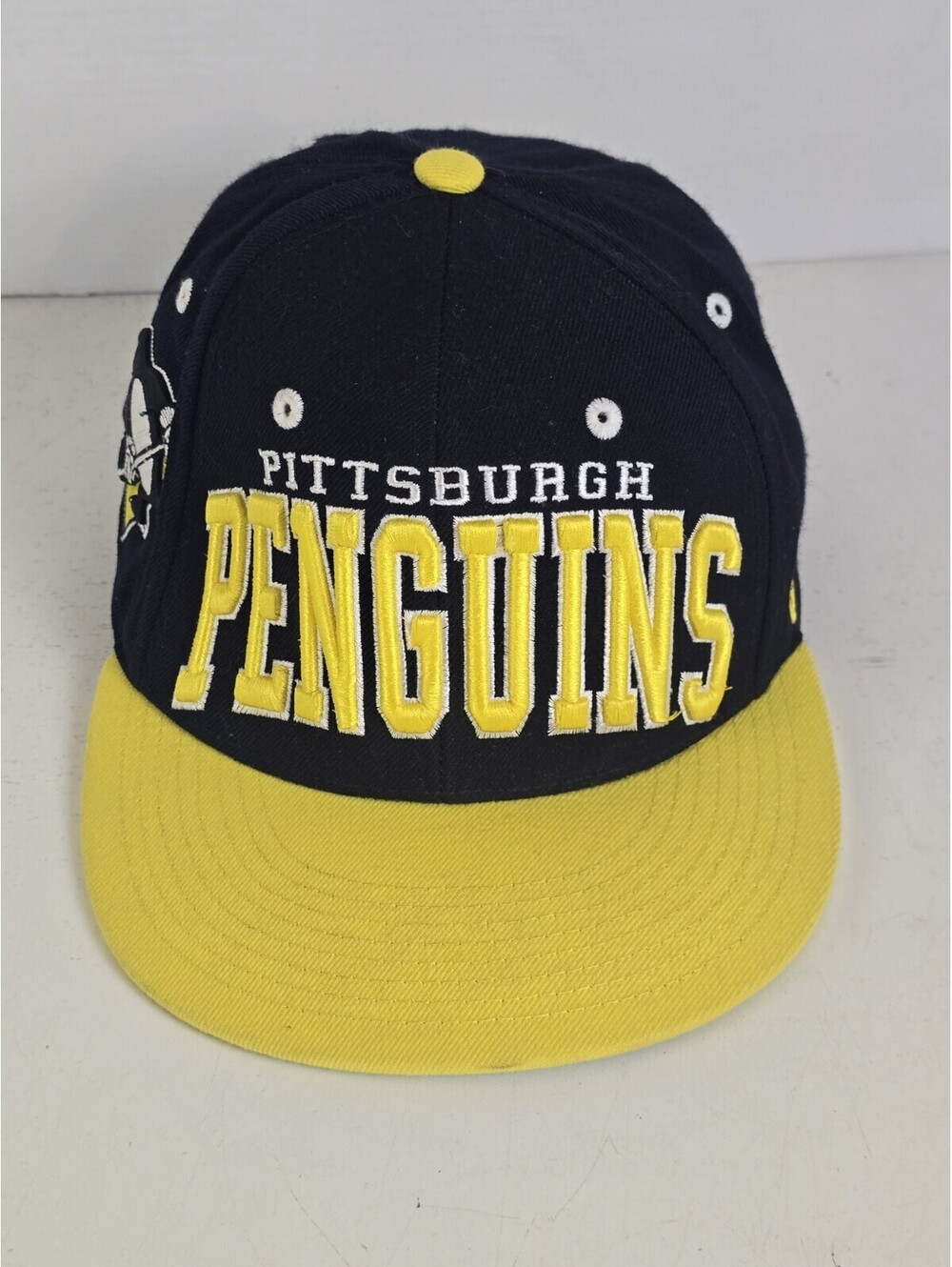 VTG Pittsburgh Penguins Zephyr NHL Hockey Snapback Adjustable Hat Black Yellow